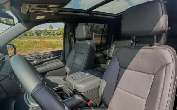 GMC Yukon Denali - Image 4