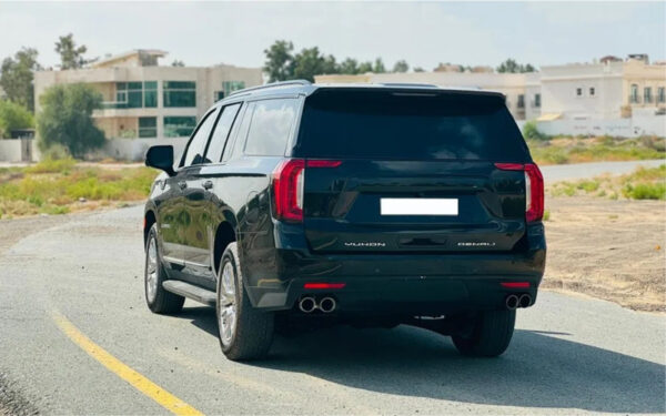 GMC Yukon Denali - Image 3