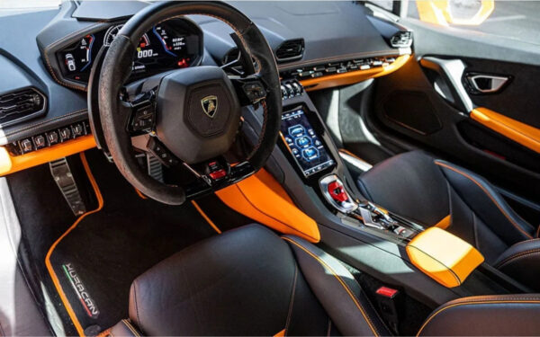 Lamborghini Huracan Evo - Image 3