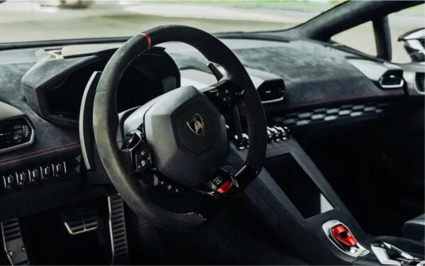 Lamborghini Huracan STO - Image 2