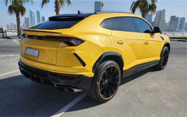 Lamborghini Urus - Image 4