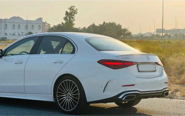 Mercedes C200 - Image 3