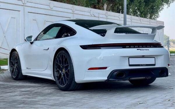 Porsche Carrera 911 - Image 2