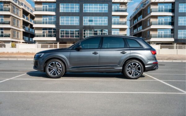 AUDI Q7 - Image 3