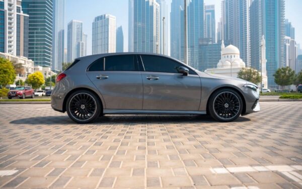 MERCEDES A200 - Image 4