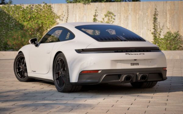 PORSCHE 911 GTS Carrera - Image 2