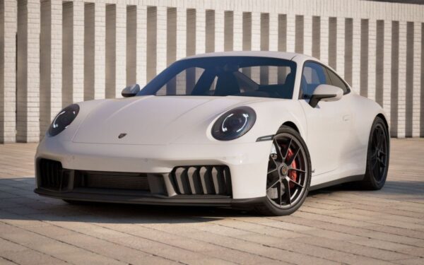 PORSCHE 911 GTS Carrera